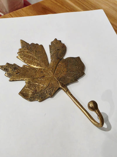 Srikandi - Large Hook - Leaf