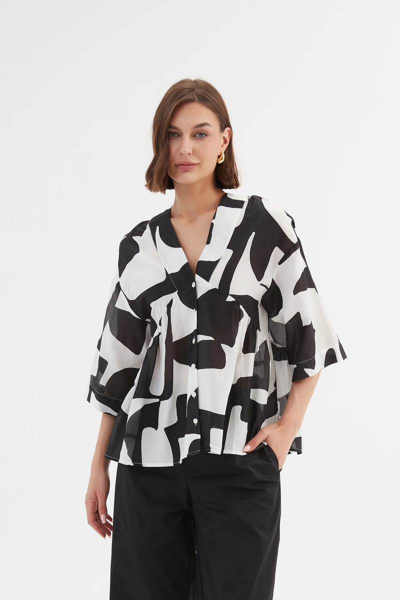 Tirelli - Top - V-Neck Peplum - Black Abstract Print