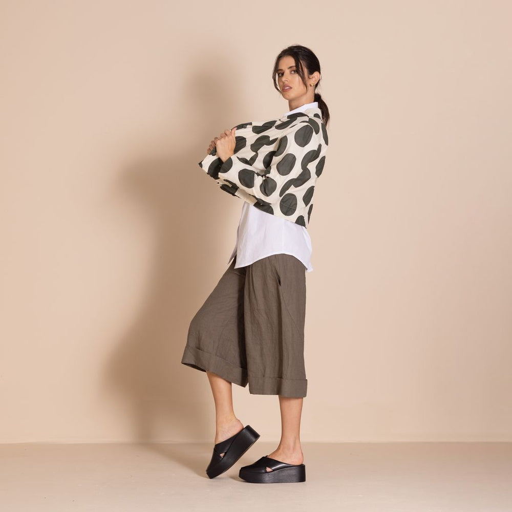 Megan Salmon - Cinema Tailored Birdie Jacket - Cream/Khaki - M5601