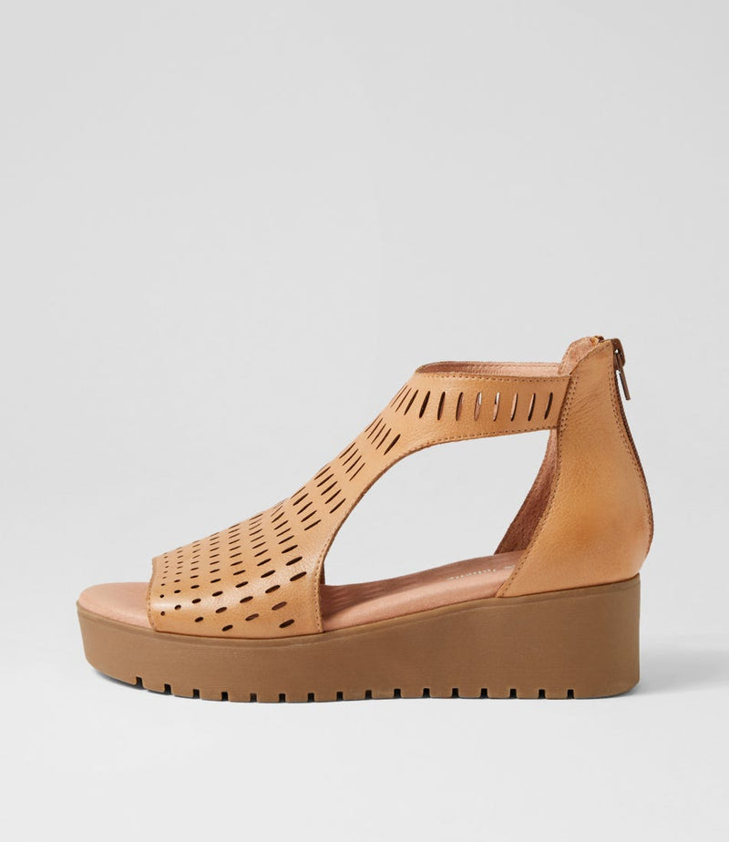 Django and Juliette - Sandals - Oxxie - Tan / Chocolate Leather