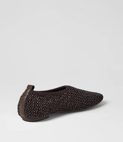 Django & Juliette - Vevia Flats - Choc
