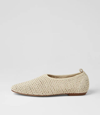 Django & Juliette - Vevia Flats - White