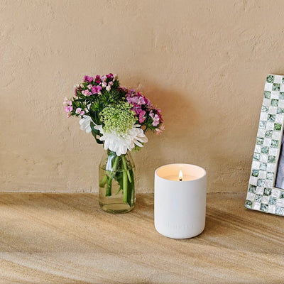 Huxter - Soy Candle - White Florals and French Pear