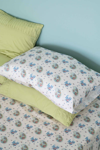 Lazy Bones - Palettes and Swallows Sheet Set | Queen