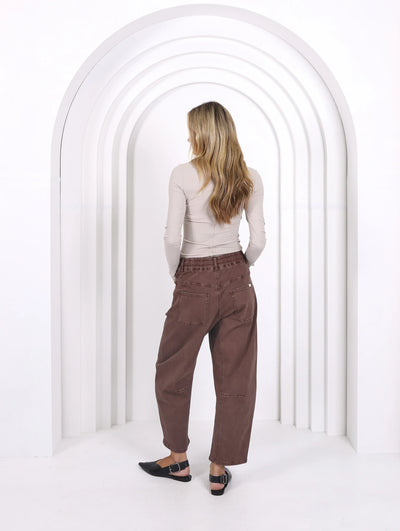 Monaco - Leo Barrel Jeans | Chocolate