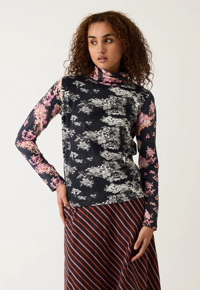 Nancybird - Sundew Skivvy - Hydrangea Splice - W26-A36HS