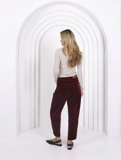 Monaco - Toni Barrel Jeans - Brunette - PDN89MJ