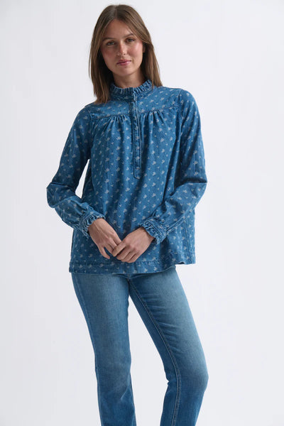 Kireina - Tamara Shirt - Denim with Flower - KAU260024