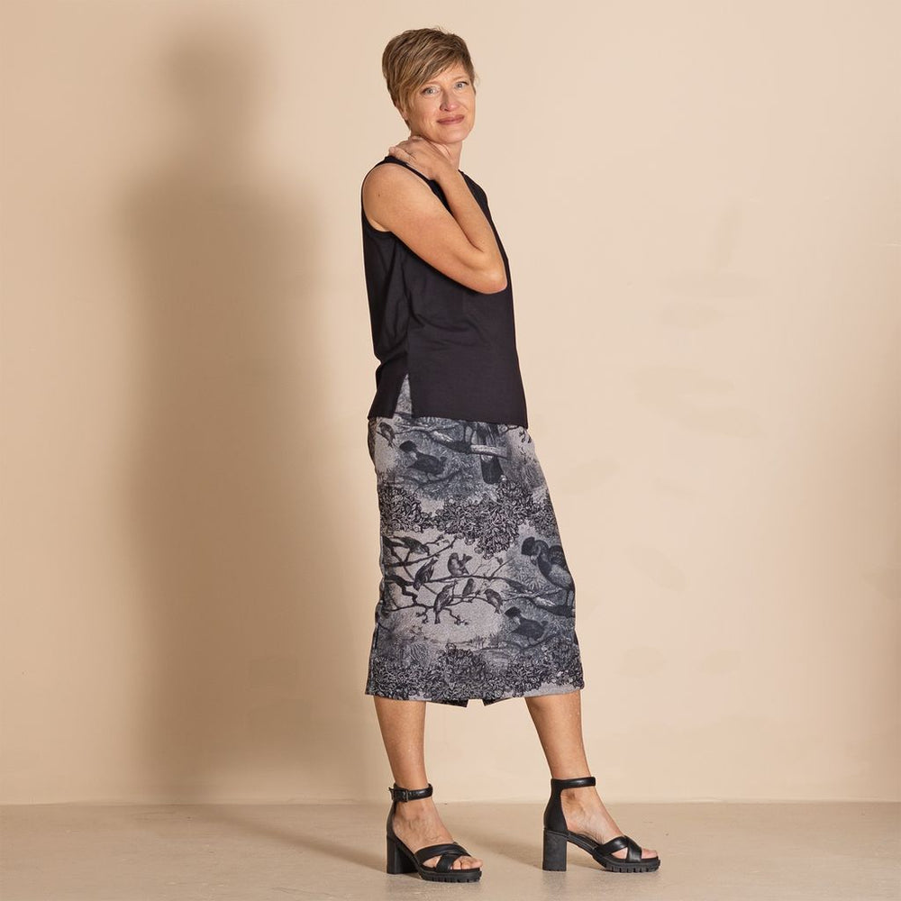 Megan Salmon - Viscose Lycra Sleeveless Audrey - Black