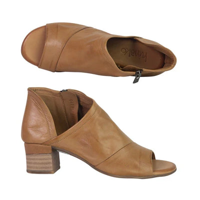 Hinako - Barclay Shoe - Tan