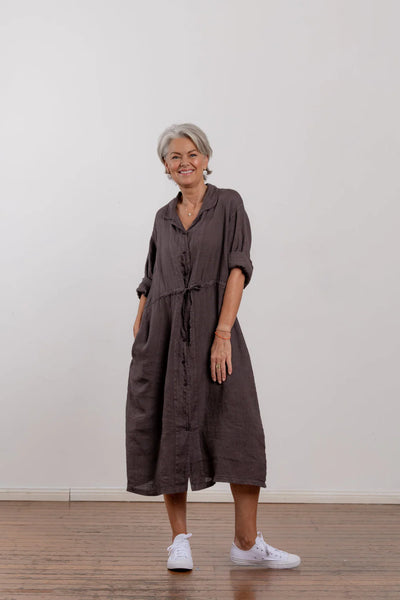 Montaigne - Rodin Linen Drawstring Dress - Rum Raisin - Y83889