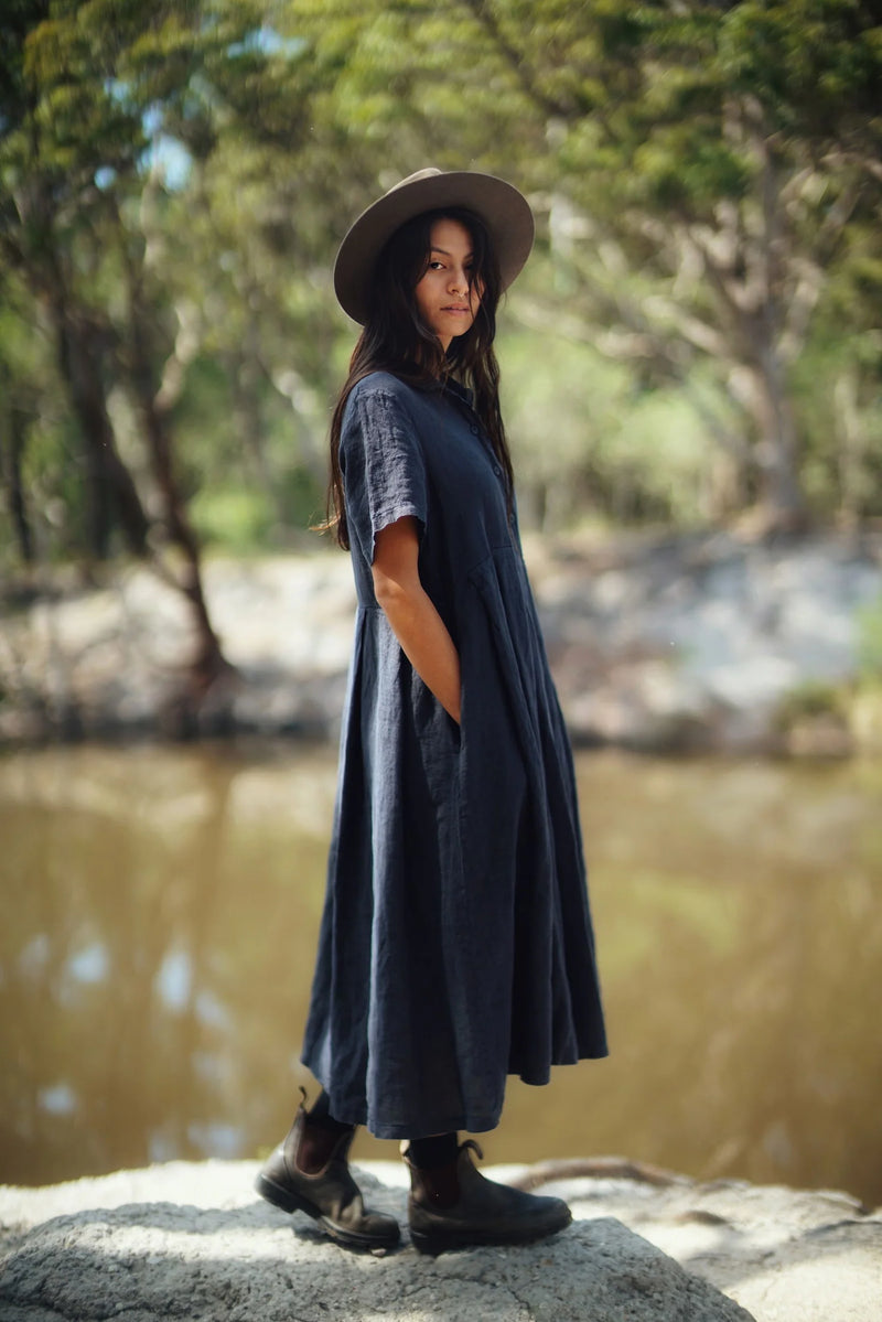 Montaigne - Vianne linen day dress - 221118 Navy