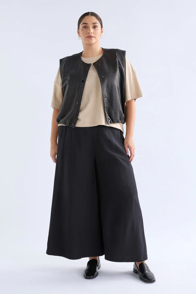 Elk - Striind Vest - Black