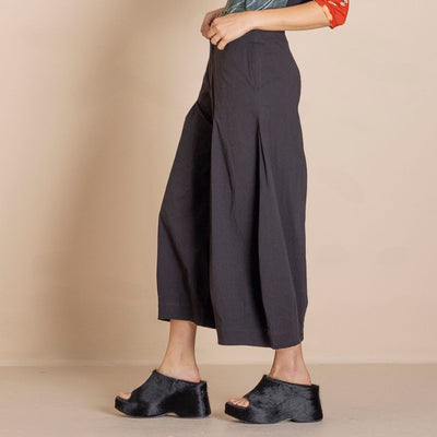 Megan Salmon - Tabinet Giselle Pant - Black