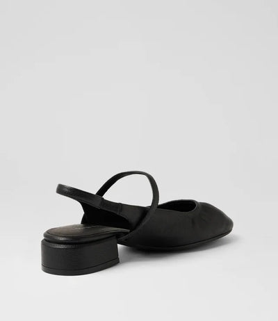 Django & Juliette - Varka Leather Sandal - Black